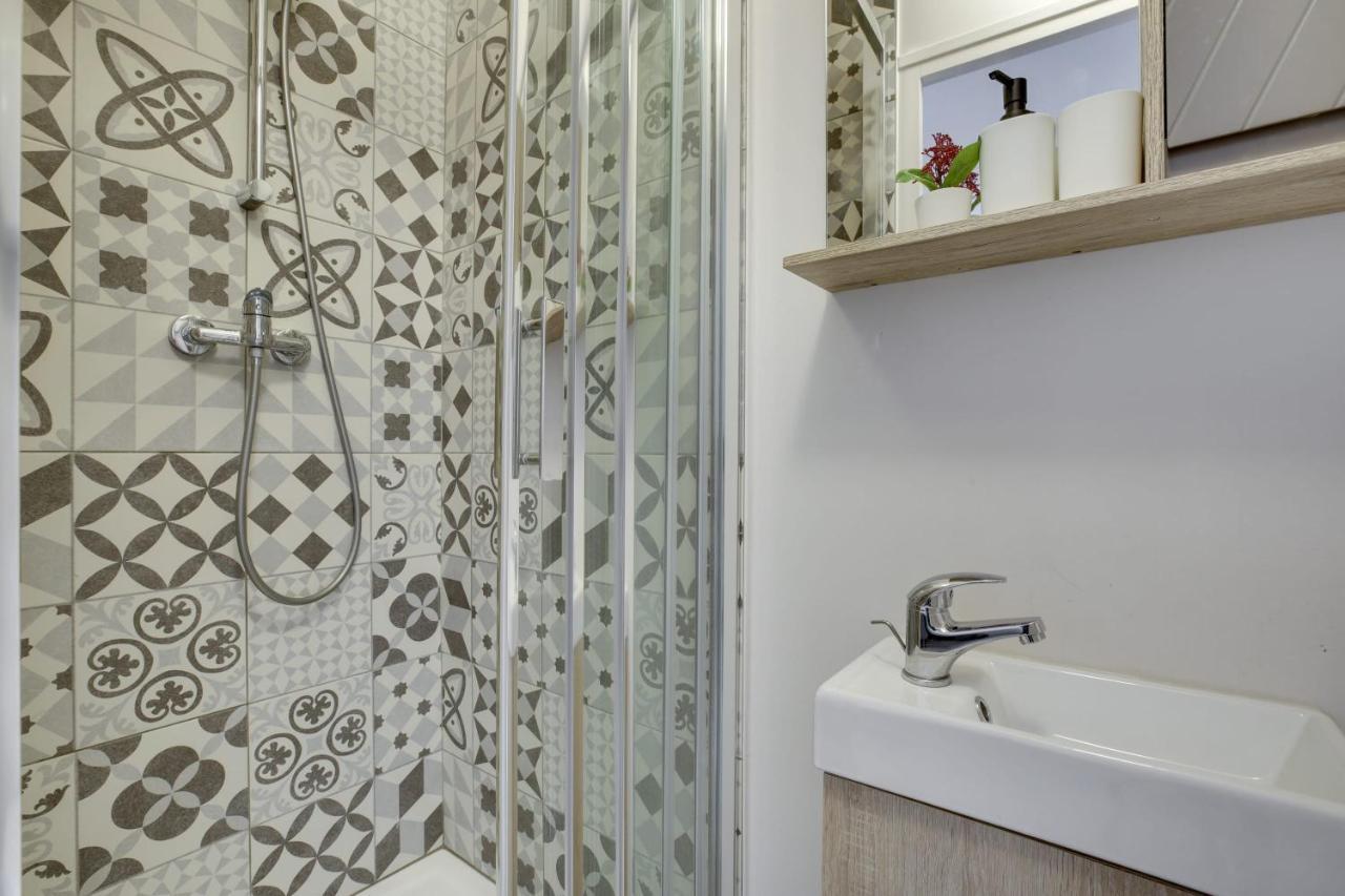 Bright Charming Modern Studio By Dreamy Canal Parigi Esterno foto